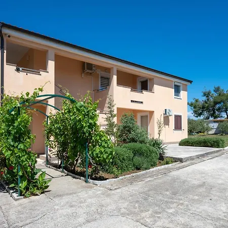 Apartment With Parking Space Vrsi, Zadar - 25947 *