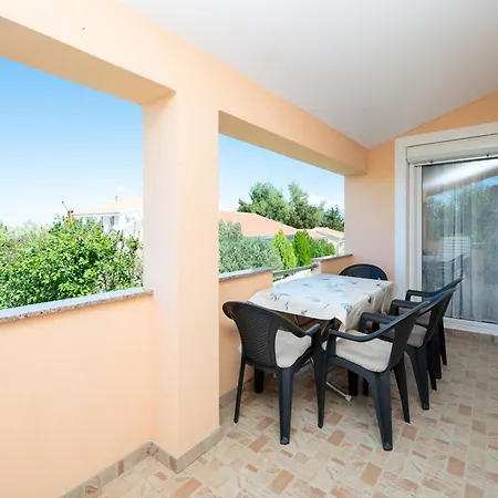 Apartment With Parking Space Vrsi, Zadar - 25947