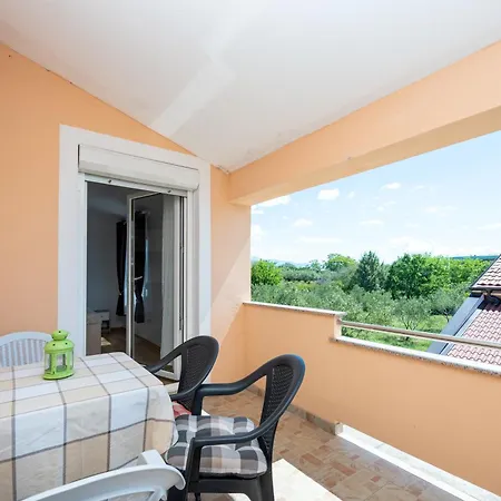 Apartment With Parking Space Vrsi, Zadar - 25947