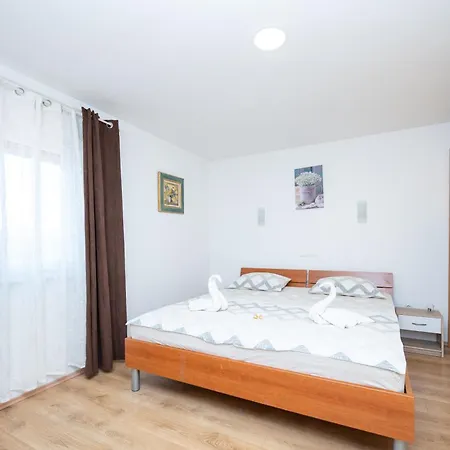 Appartement With Parking Space Vrsi, Zadar - 25947