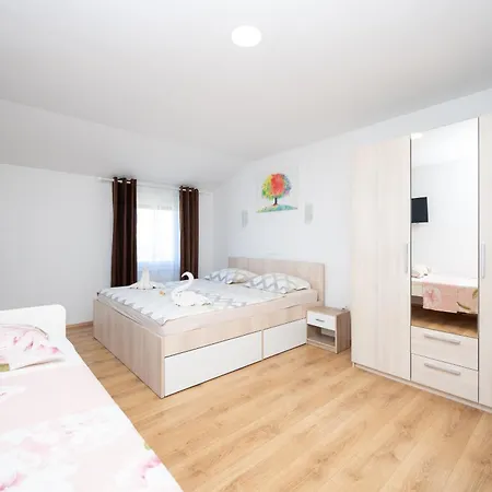 Appartement With Parking Space Vrsi, Zadar - 25947 *