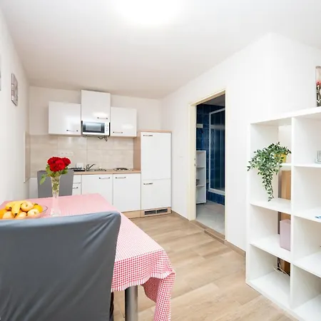 With Parking Space Vrsi, Zadar - 25947 Appartamento